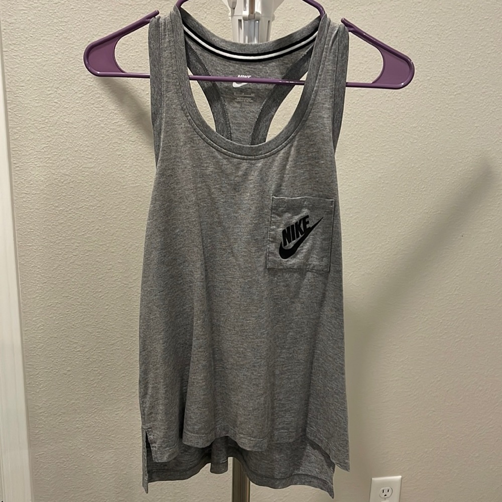Women’s nike tank top (S)